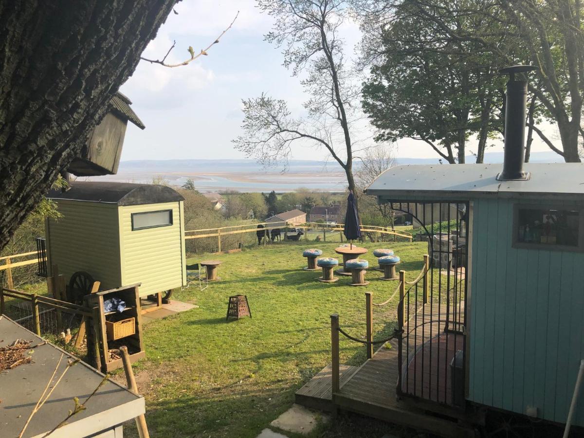 Апартаменты Bronllys Farm Coastal Self-Catering Лланелли Экстерьер фото