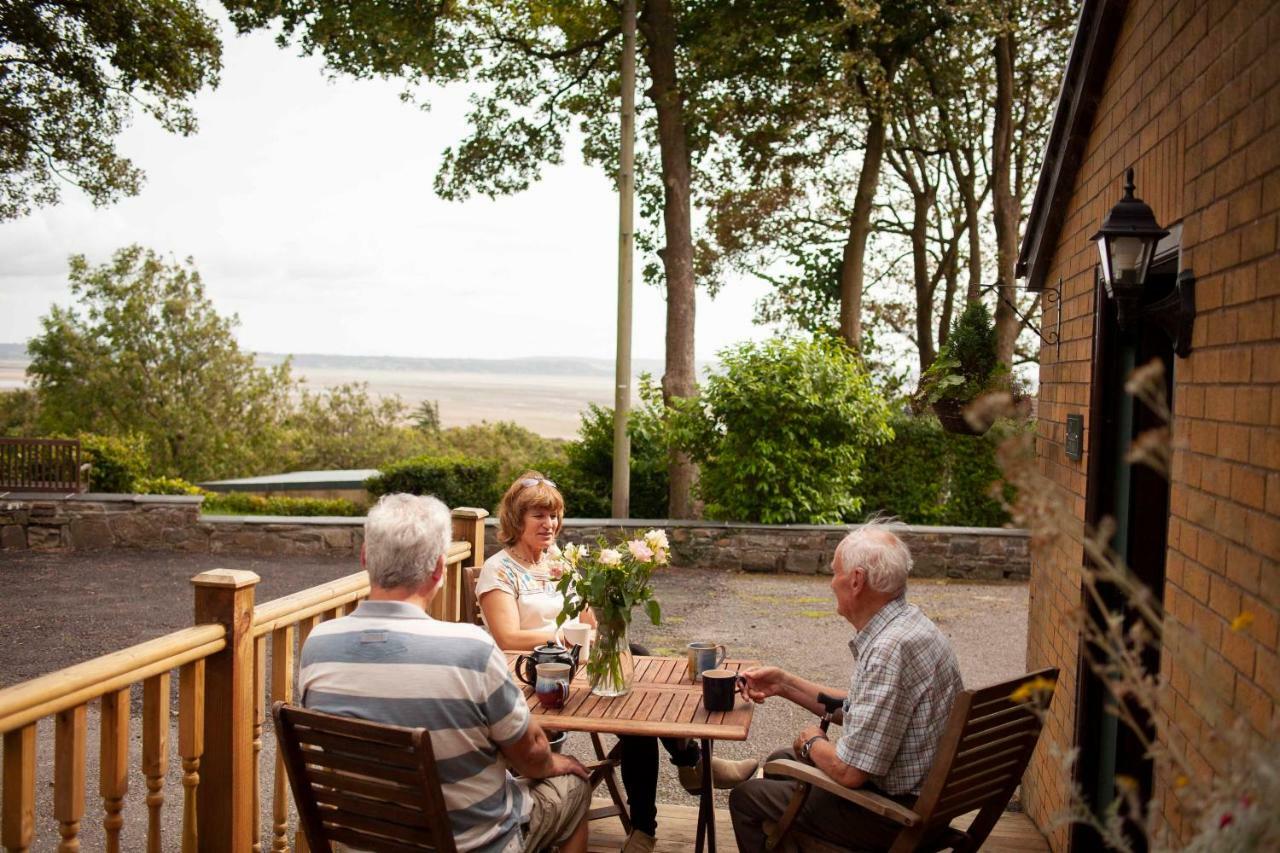 Апартаменты Bronllys Farm Coastal Self-Catering Лланелли Экстерьер фото