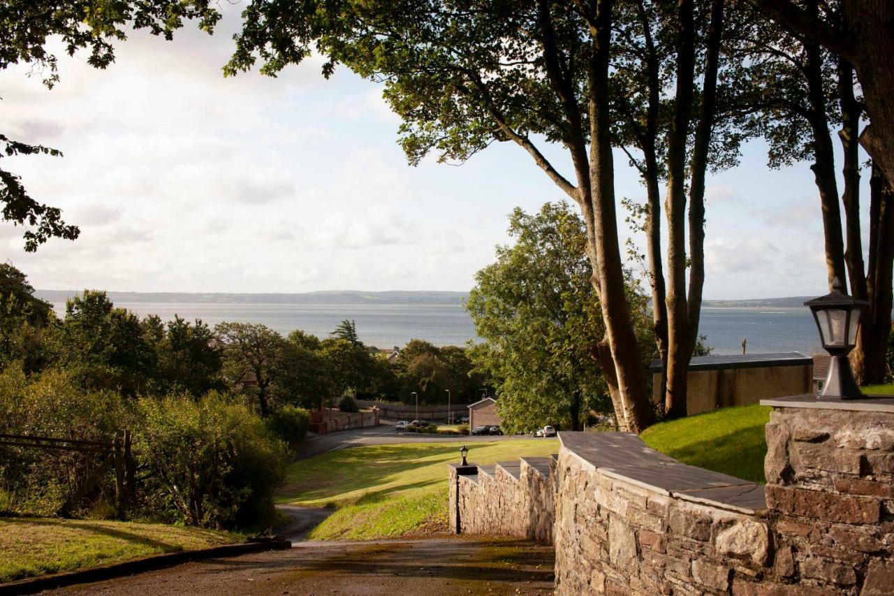 Апартаменты Bronllys Farm Coastal Self-Catering Лланелли Экстерьер фото